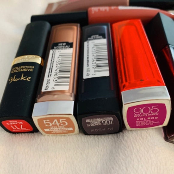 $100 VALUE L'Oreal and Maybelline Lipstick Bundle - Picture 2 of 3